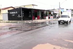 Moradores reclamam de vazamento de esgoto no Setor Colina Azul em Aparecida