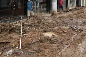 Número de mortos em Petrópolis chega a 152