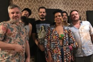 banda Mundhumano em Goiânia: grupo se apresenta no Lowbrow