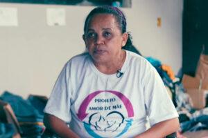 Fazendo a Diferença conta a história do projeto Amor de Mãe, que ajuda gestantes e crianças em vulnerabilidade financeira