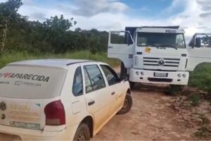 É a segunda vez que um caminhão é denunciado realizando descarte de resíduos ilegal na Serra da Areia (Foto: Divulgação - DefesaCivil)