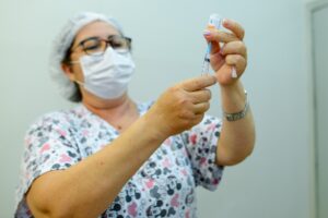 Goiânia começa a aplicar quarta dose contra covid-19 amanhã (24) (Foto: divulgação/Paço)