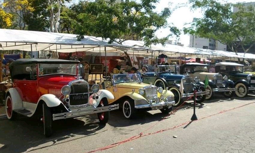 Feira de Antiguidades na Tamandaré recebe exposição de veículos antigos e muito mais