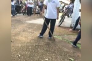 Duas brigas por causa de ‘namoro’ foram registradas em uma semana na porta do Colégio Estadual Jornalista Luiz Gonzaga Contart, em Goiânia. (Foto: reprodução)