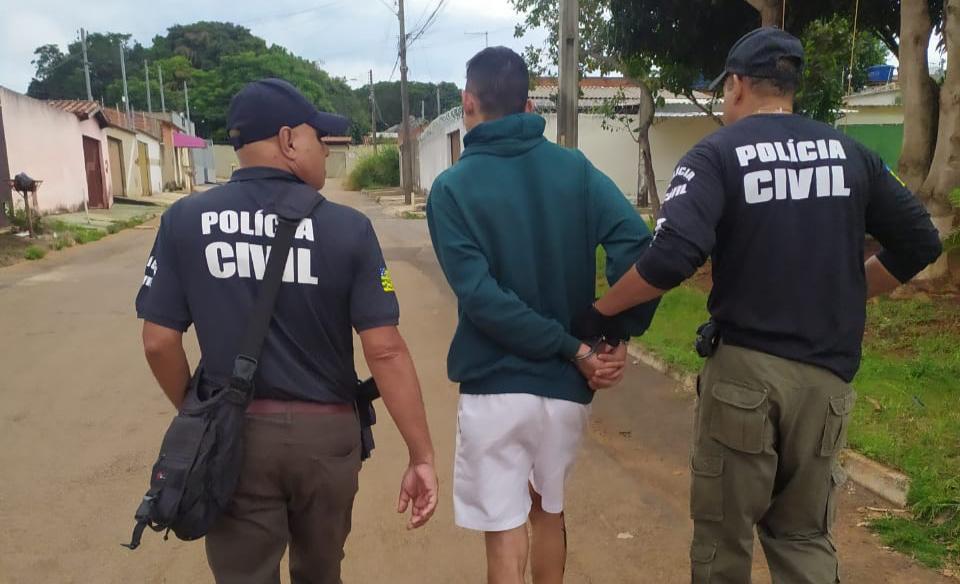 Suspeitos foram presos por agentes do GIH (Foto: Divulgação/Polícia Civil)
