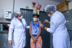 Subnotificação em cidades gera lacuna em dados da vacinação infantil no Brasil