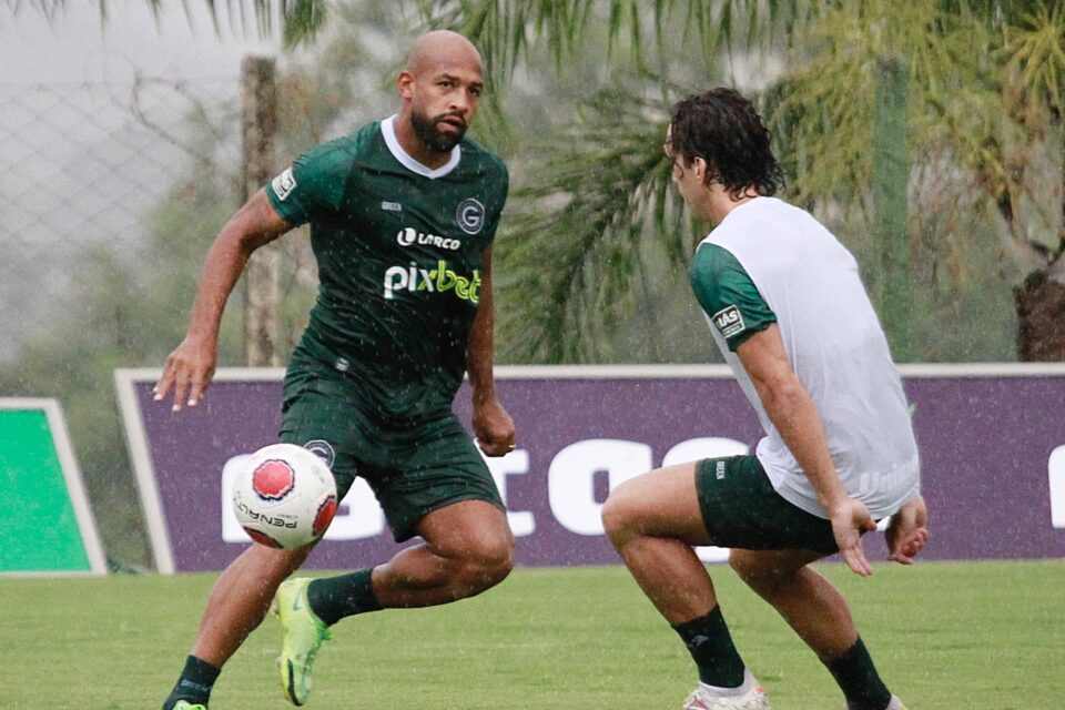 Fellipe Bastos e Nicolas treinando