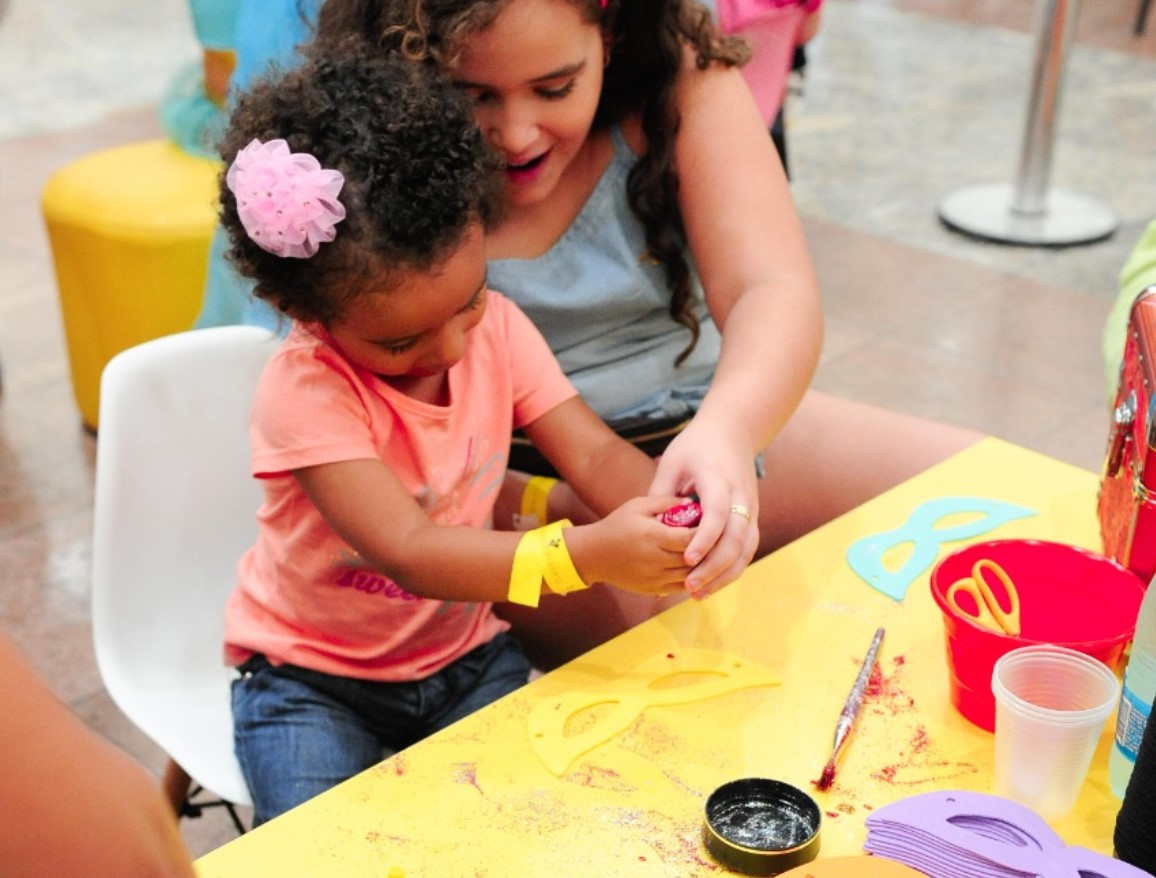 oficinas temáticas de Carnaval para crianças no Goiânia Shopping