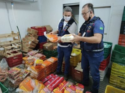 Fiscalização interdita lanchonete com mais de 250kg de alimentos vencidos em Goiânia