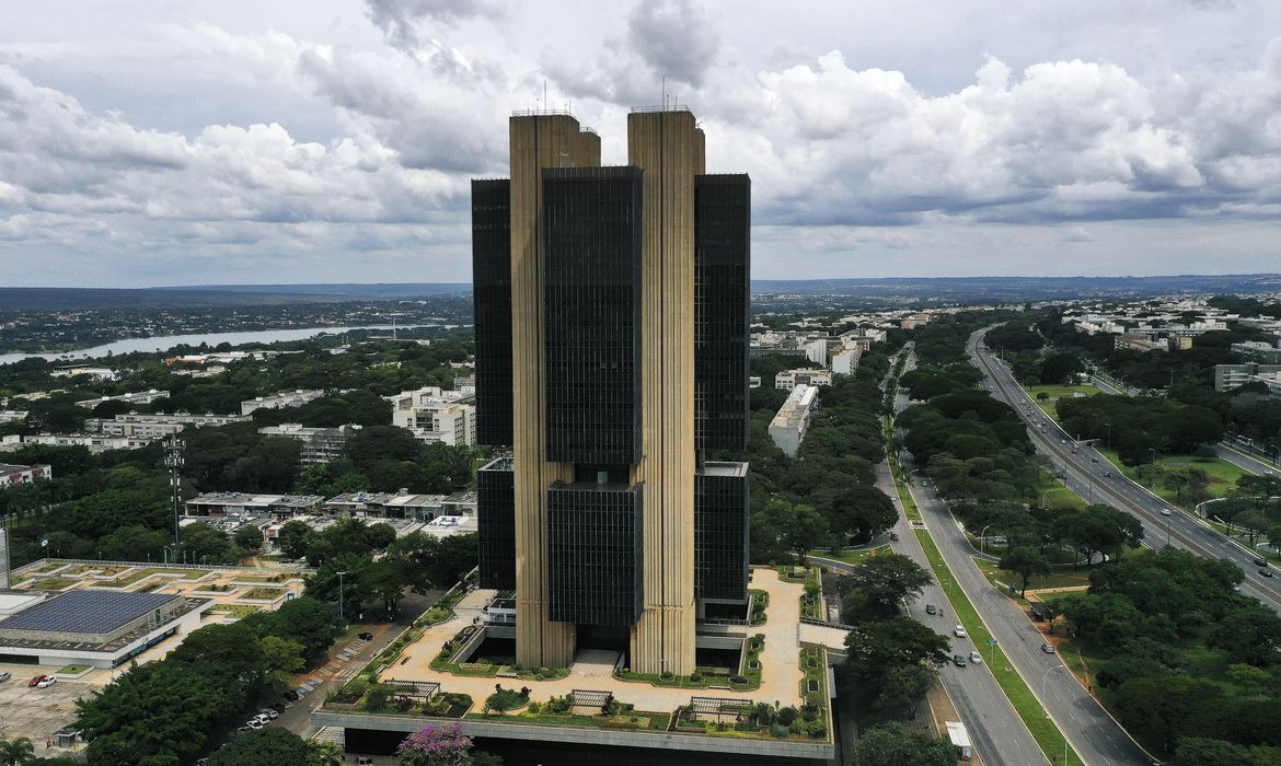 O Índice de Atividade (IBC-Br) subiu 4,5% em 2021, após uma queda de 4,05% em 2020 (Foto: Agência Brasil)