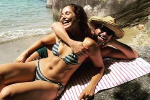 Camila Pitanga celebra 11 meses de união com o namorado: 'O amor é infinito'