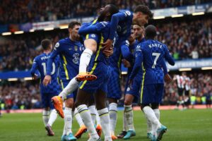 Jogadores do Chelsea comemora gol no Campeonato Inglês