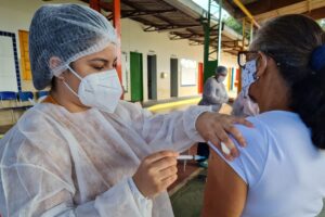 Mais de 700 mil pessoas estão atrasadas com a 2º dose da vacina contra a covid-19 em Goiás