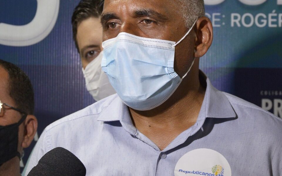 Rogério Cruz confirma a saída de pelo menos três auxiliares até 2 de abril