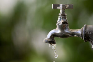Projeto quer restabelecimento de água cortada em duas horas em Goiás