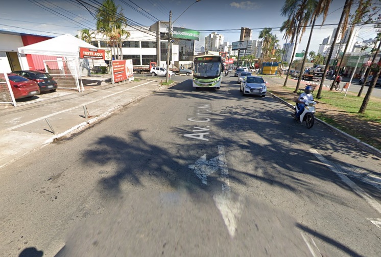 Parte do trânsito da região do Terminal Isidória, em Goiânia, foi interditada na manhã desta quarta-feira (2). (Foto: Google Street View)