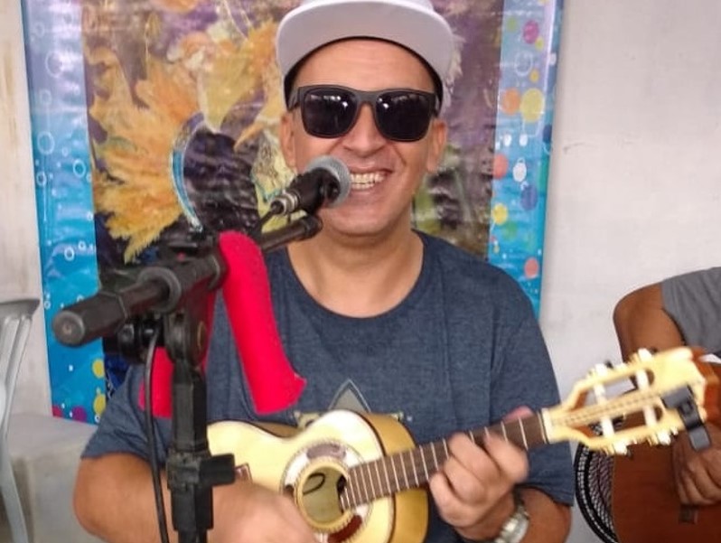 Encontro de sambistas em Goiânia: evento reúne músicos locais em bar da capital