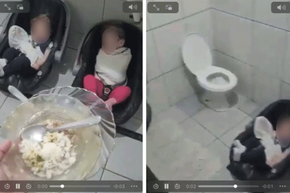 Crianças dentro de um banheiro, sentadas em cadeirinhas de bebês, no chão, embaixo de uma pia e próximas à privada. (Foto: Foto: Reprodução/Redes sociais)