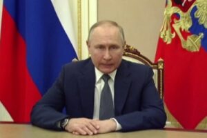 Rússia diz que 1ª fase da operação militar está 'concluída' e agora vai se limitar a região separatista