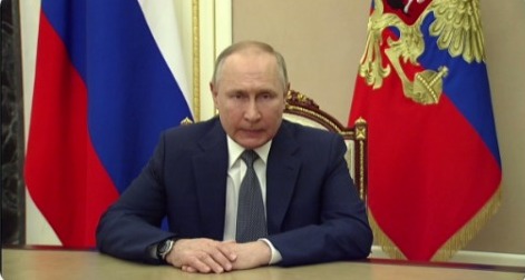 Putin diz na TV que invasão da Ucrânia está ocorrendo "de acordo com o plano"
