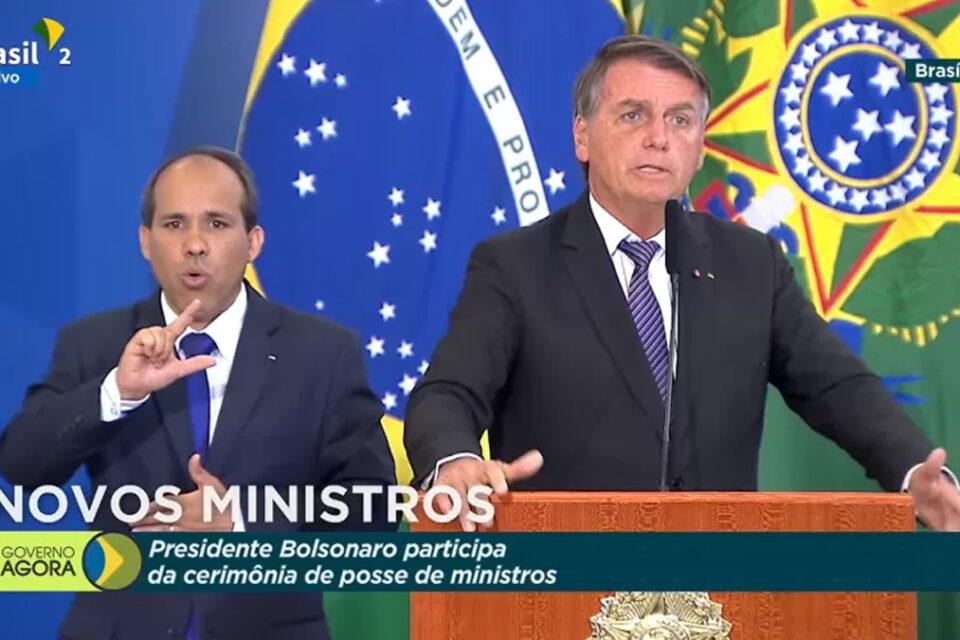 Bolsonaro diz que não vai tomar vacina contra Covid: 