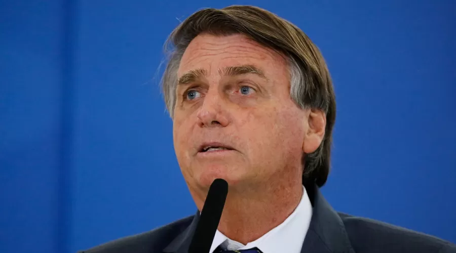Governo brasileiro diz ter tratado de 'promoção à democracia' em encontro com diretor da CIA