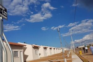 Conjunto habitacional que abriga população de baixa renda. (Foto: Reprodução Agehab)