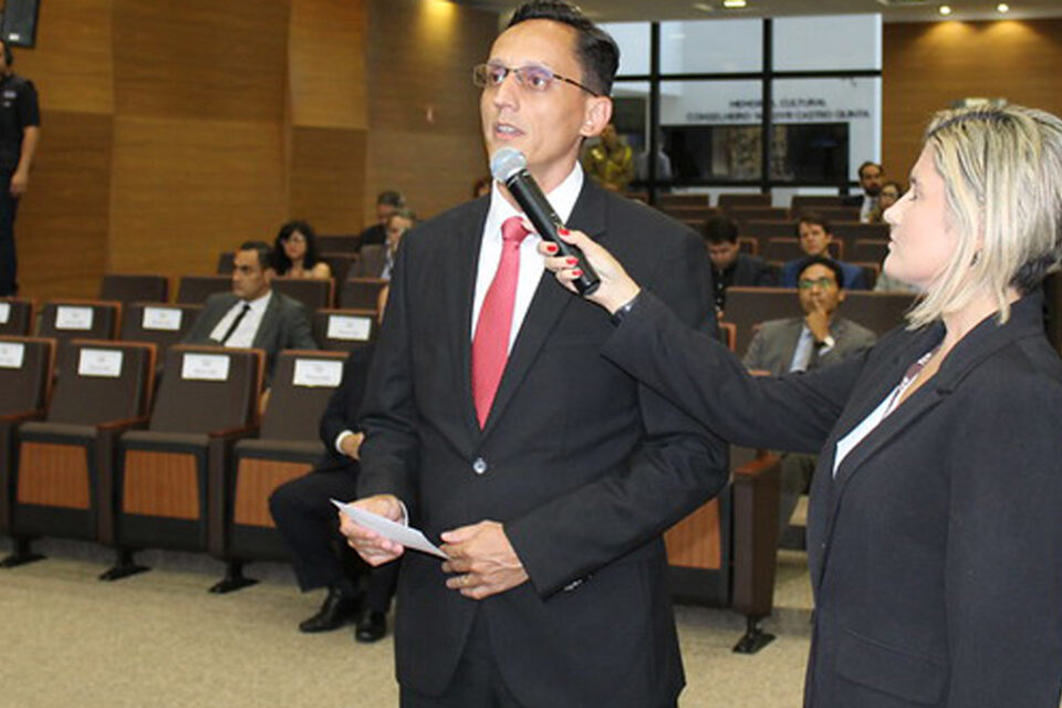 Goiás tem novo procurador-geral de contas junto ao TCE-GO