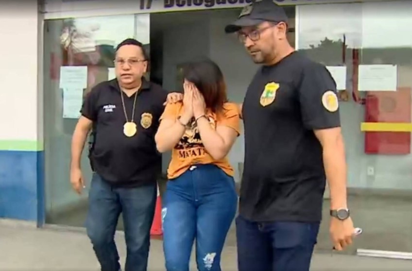 Ex-professora de matemática é presa sob suspeita de atuar como falsa biomédica em Manaus (Foto: Reprodução - TV Globo)