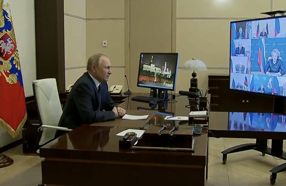Redes sociais ganham destaque no conflito entre Ucrânia e Rússia. (Foto: Captura de vídeo/ g1)