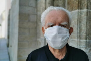 Rio Verde mantém máscaras até número de vacinados recomendado por governo