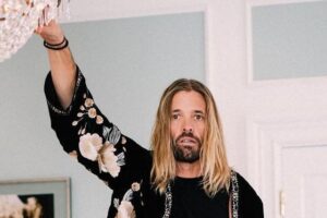 Morte aos 50 anos: O que se sabe até agora sobre o caso de Taylor Hawkins, baterista do Foo Fighters