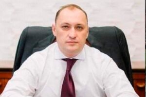 Um dos integrantes do time negociador ucraniano, Denis Kireiev, foi morto no sábado em Kiev. Deputado fala que foi por traição com a Rússia. (Foto: reprodução)