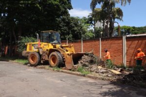 Prefeitura de Goiânia atinge 70 bairros em projeto Maratona da Limpeza