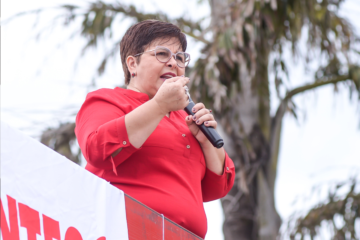 A presidente do Sindicato dos Trabalhadores em Educação de Goiás (Sintego), Bia de Lima 