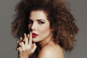 Vanessa da Mata no Fica 2022: cantora se apresenta na Cidade de Goiás no encerramento do evento