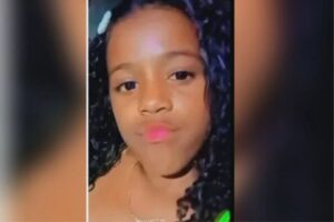 Morre menina atropelada por carro alegórico na saída do Sambódromo do Rio (Foto: Divulgação)