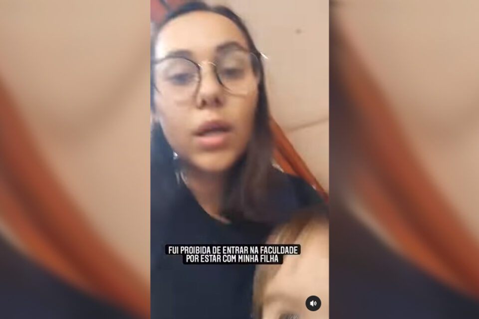 Faculdade que barrou mãe com filha em Goiânia diz não estar apta a receber crianças
