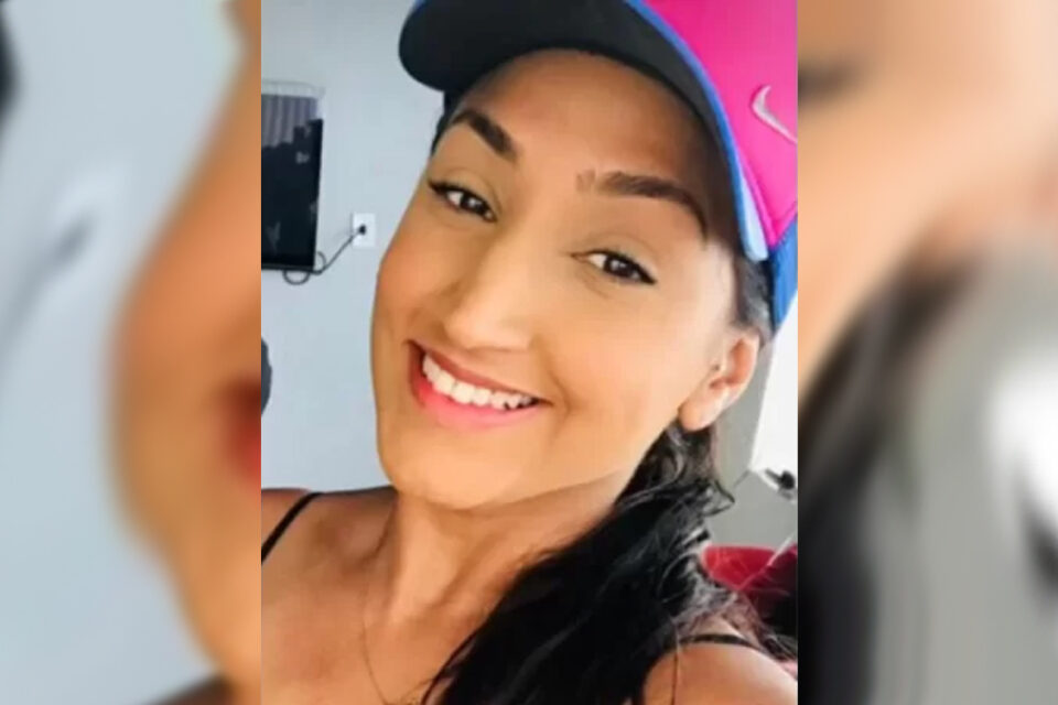 Grávida e adolescente mortas em acidente em Brasília são enterradas