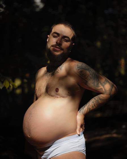 Roberto Bete está no oitavo mês de gestação. Empresário trans faz ensaio grávido: 'Papai está ansioso'; veja fotos