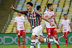 Cano comemora o segundo gol do Fluminense contra o Vila Nova