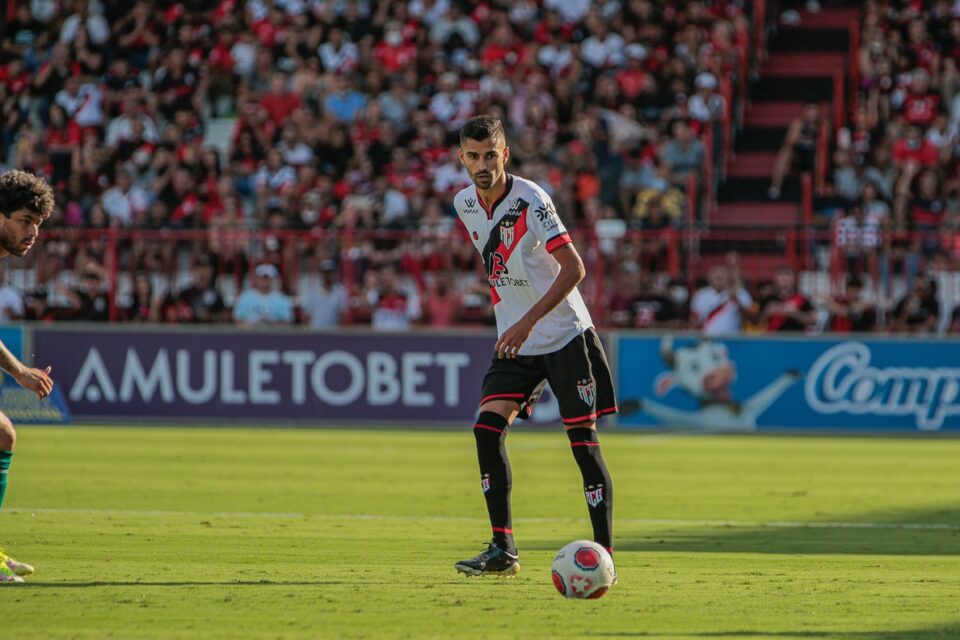 Jorginho irá ser titular contra a LDU na Copa Sul-Americana