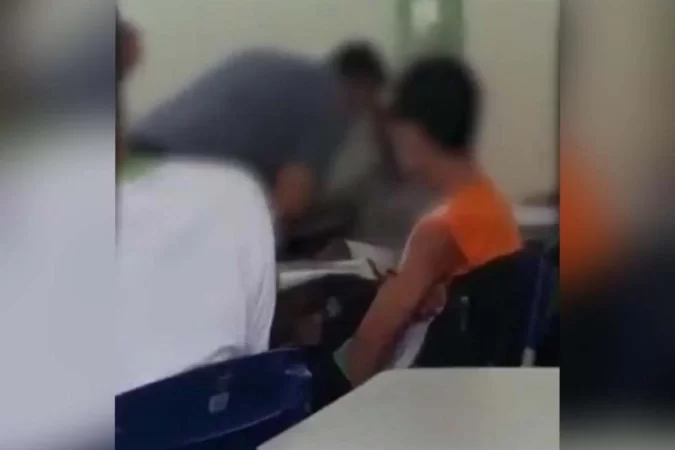Professor chama aluno de "vagabundo" e "lixo" e é demitido em Minas Gerais ; Vídeo