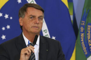 Governo espera liberar estradas do Rio de Janeiro ainda hoje