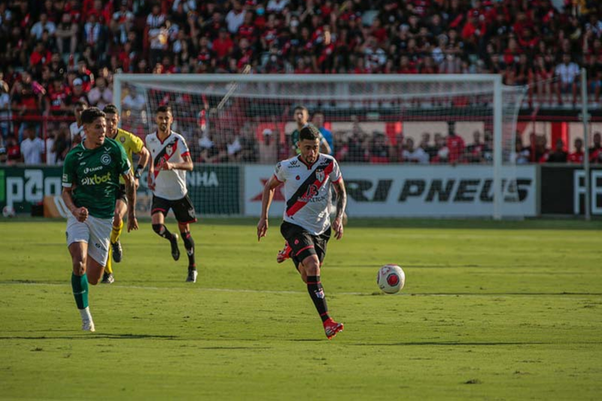 O jogo entre Goiás e Atlético Goianiense será realizado às 16h30 no Estádio Hailé Pinheiro, Setor Bela Vista (Foto: Bruno Corsino - ACG)