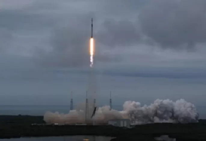 SpaceX inicia nova missão e coloca nanossatélite da Universidade de Brasília em órbita
