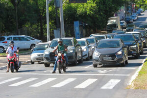 Aprovado: projeto permite parcelar multas de trânsito em até 12 vezes em Goiás