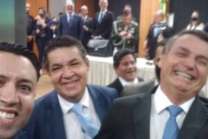 Gilmar Santos e Arilton Moura são investigados pela Polícia Federal. Planalto decreta sigilo em encontros de Bolsonaro com pastores do MEC