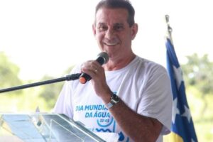 Apesar de negar publicamente interesse em disputar o governo, Vanderlan Cardoso faz agenda de campanha, com carreata, no interior de Goiás