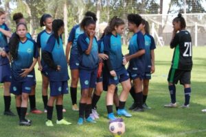Jogadoras do Goiás Sub-20 em treinamento antes do Brasileiro Feminino